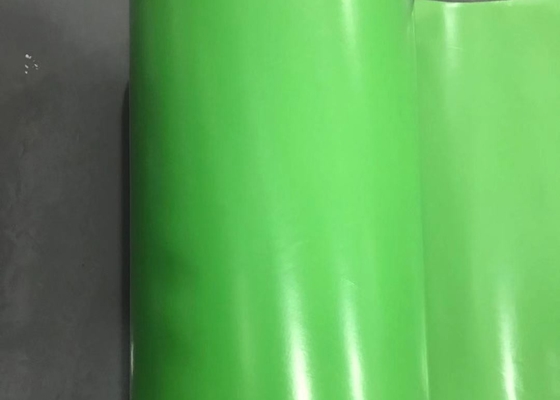 Film de polyéthylène haute densité allongement résistance à la traction barrière à l'humidité surface lisse Couleur blanche