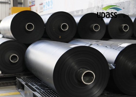 Feuille de plastique stratifiée croisée de imperméabilisation de HDPE de résistance de larme de film
